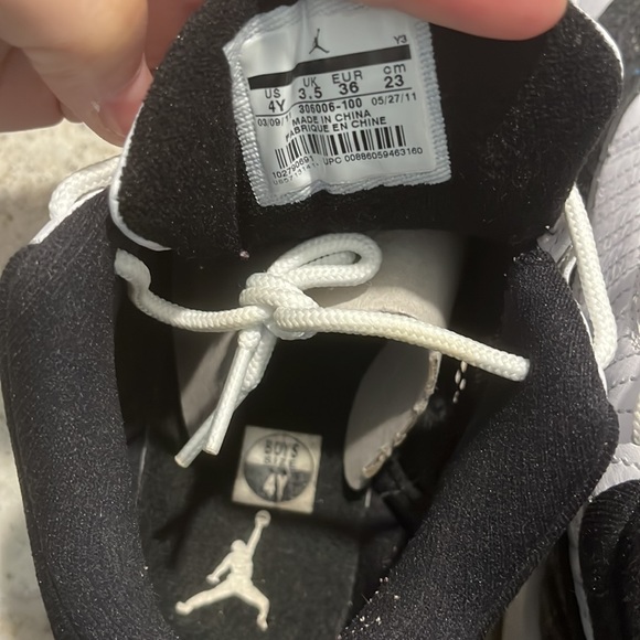 Jordan 11 Low IE - Picture 9 of 11